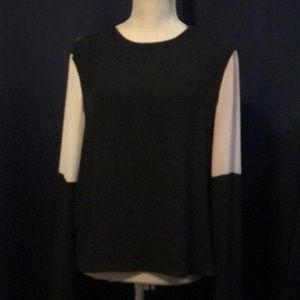 BCBG maxazria multicolored sz M long sleeves